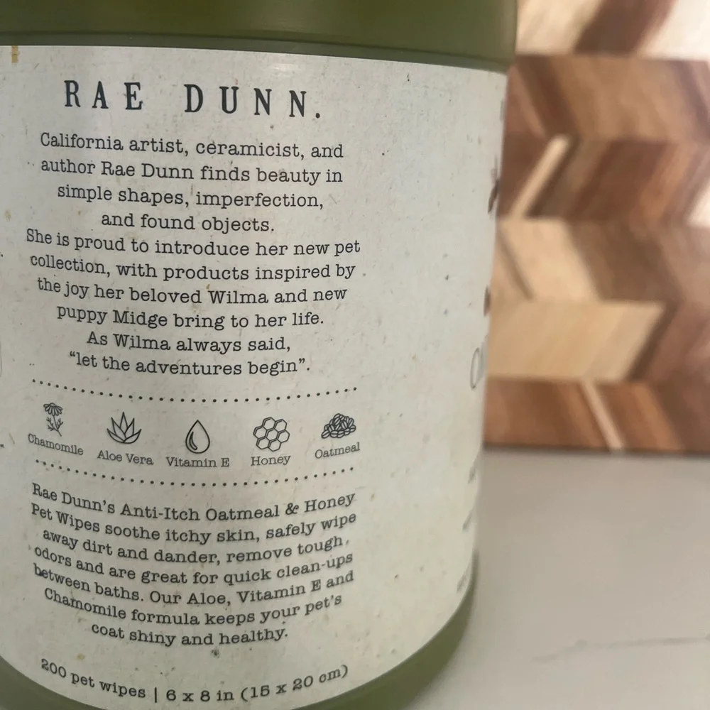NWT Rae Dunn Oatmeal Honey Pet Wipes 200 count